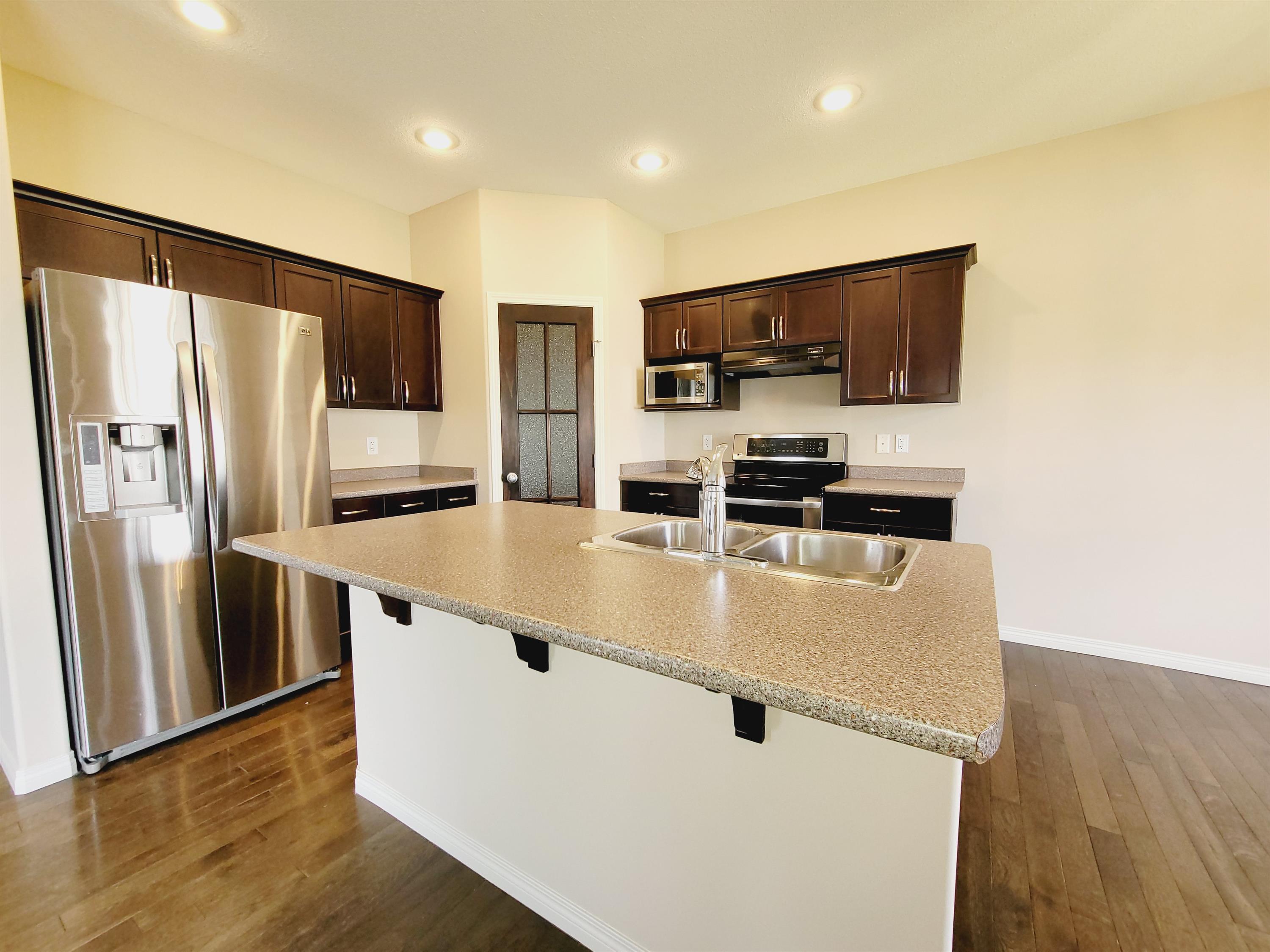 1863 Rutherford Road SW