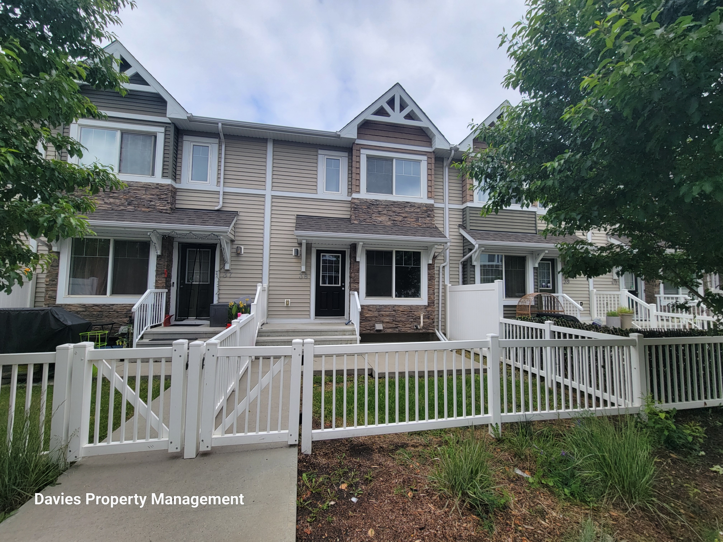 415 Clareview Road NW - #38 - 1