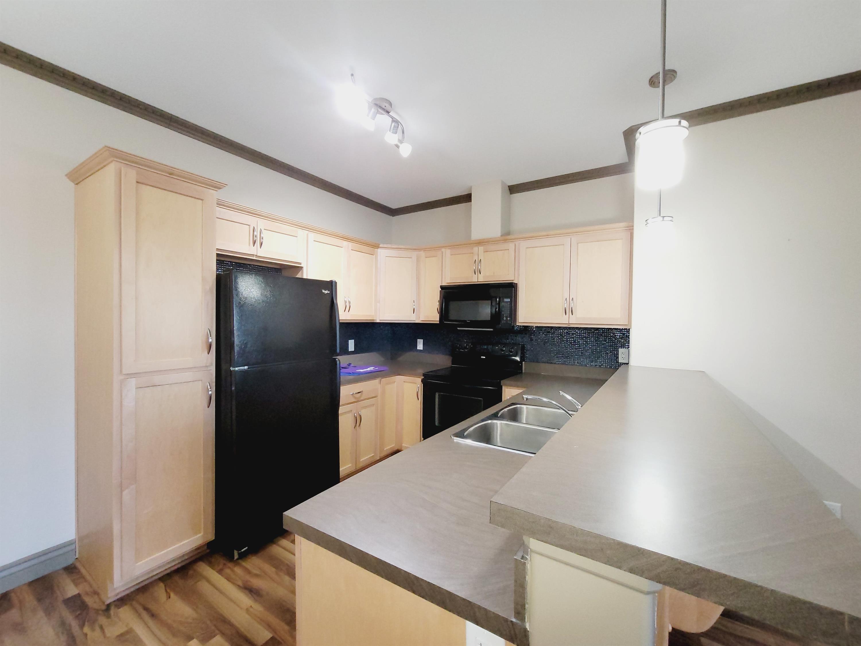 304 Ambleside Link SW - #108