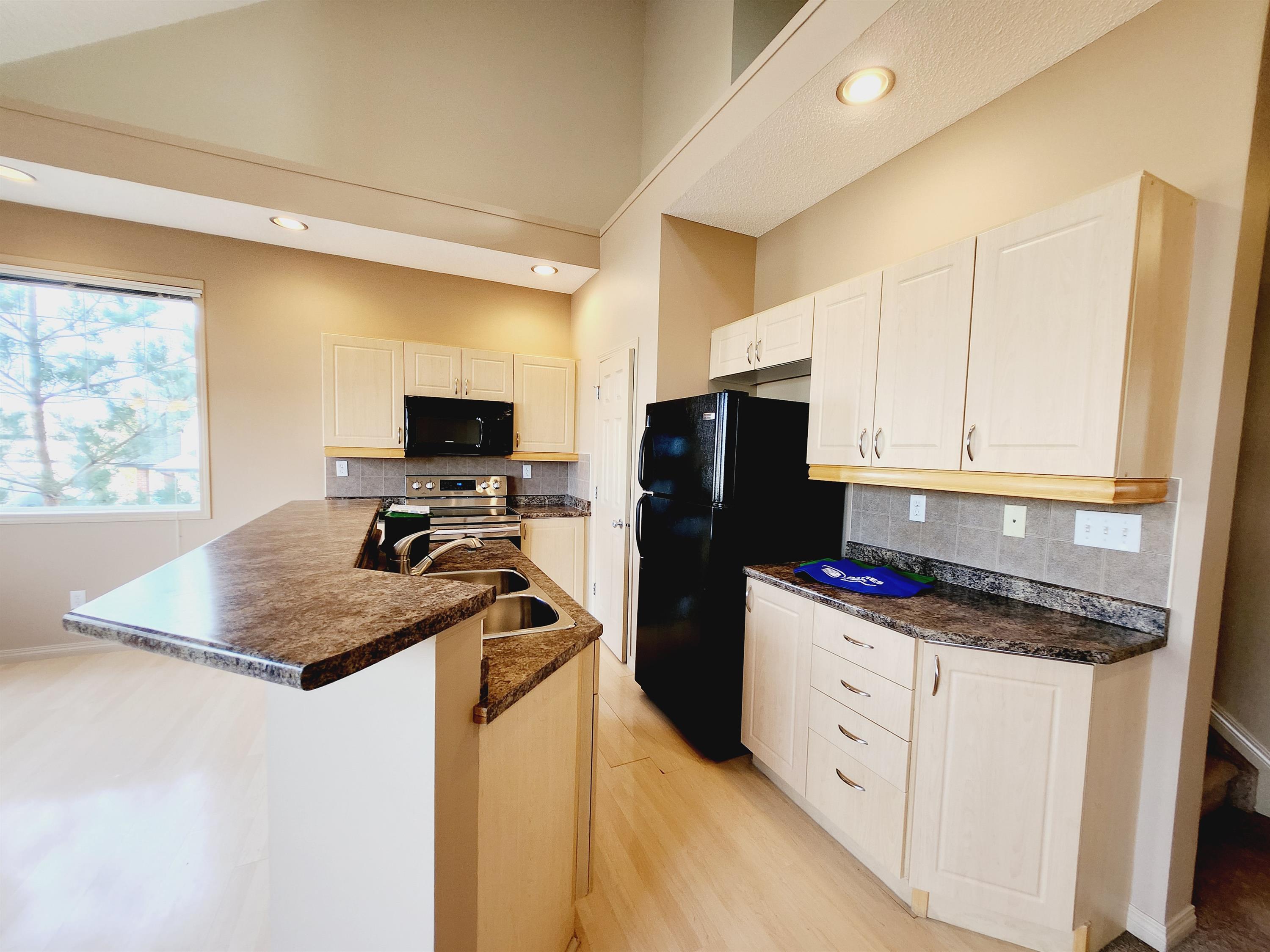 4821 Terwillegar Common NW - 1 - #39