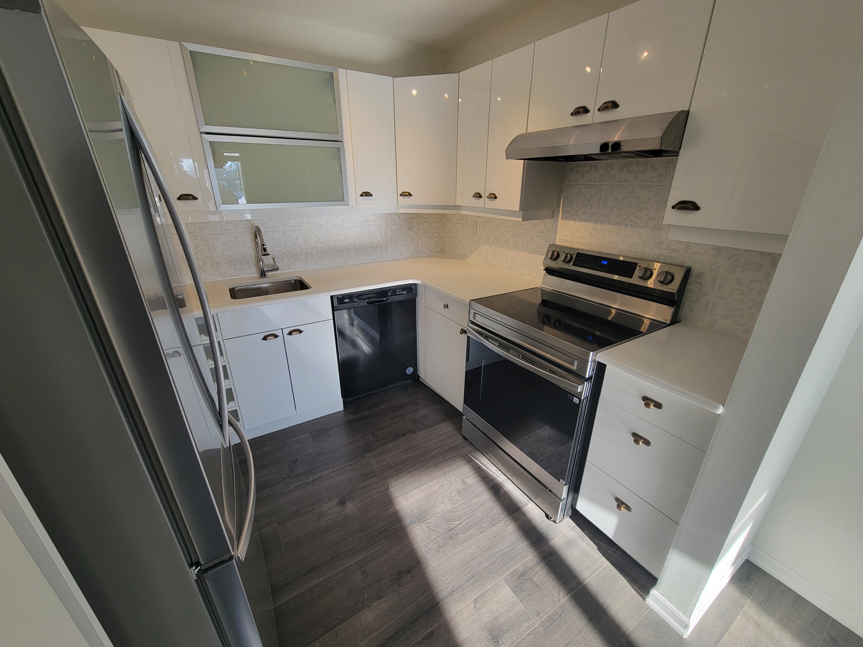 9138 83 Avenue NW-#302 - 302